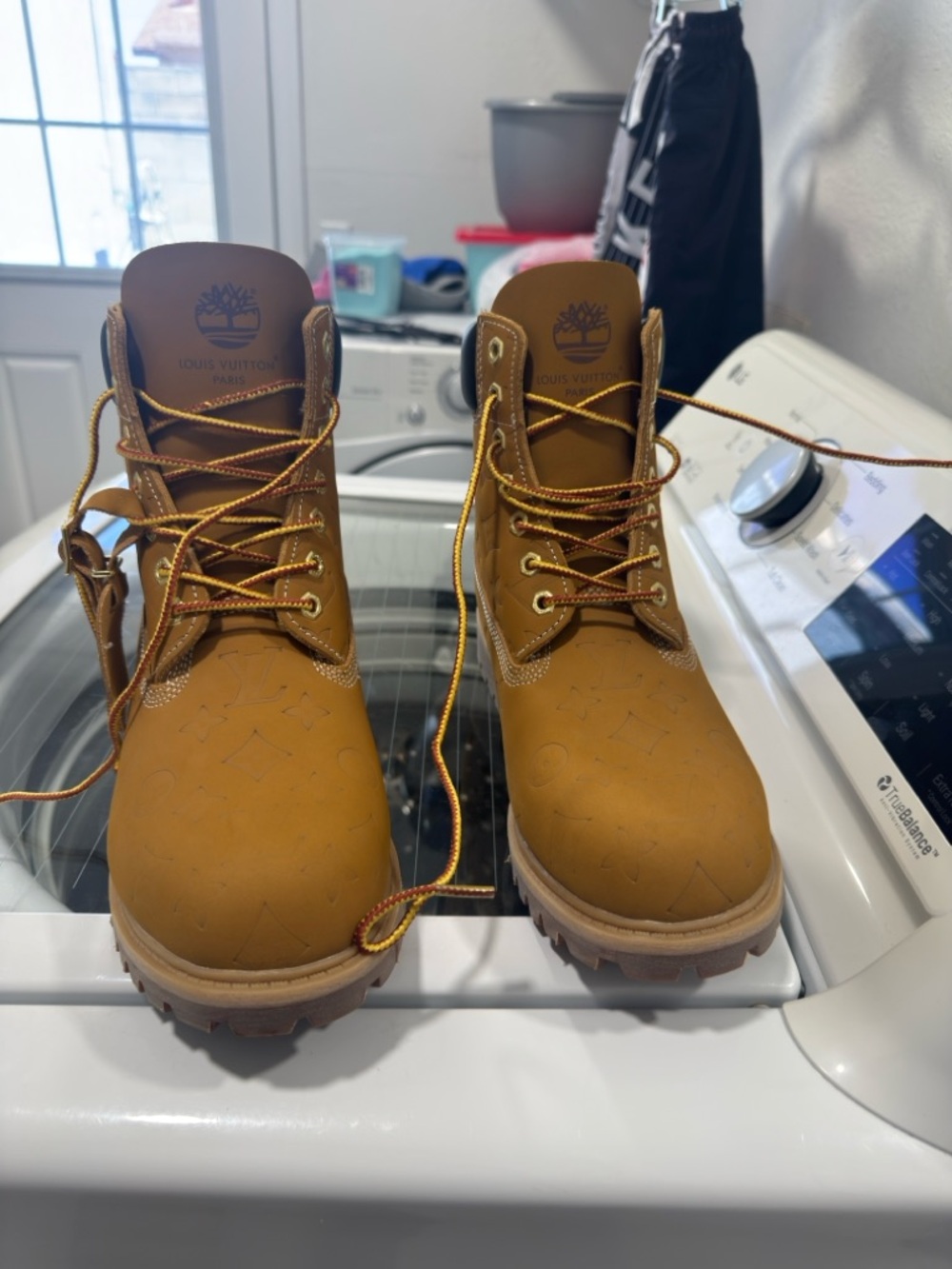Louis Vuitton timberland tBrown Leather Boot with Red-Trim Laces - Picture 4 of 7